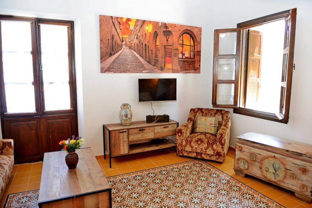 Meandros Suite In Old Town Rhodes City Εξωτερικό φωτογραφία